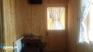 نمای داخلی اتاق سنبل اقامتگاه بوم گردی بام گلسرک - رشت - روستای گلسرک